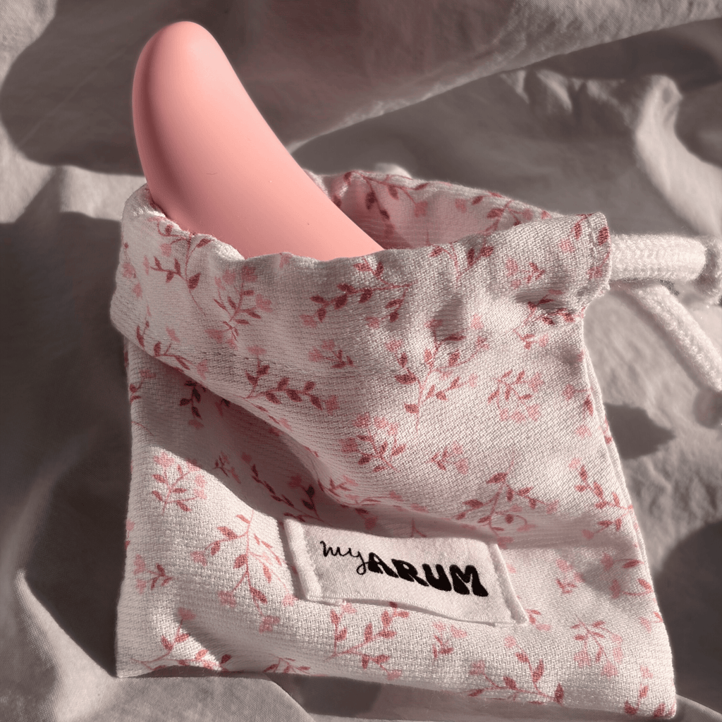 Aimi dans son pochon de protection